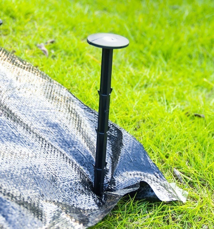 lot 47 image: 50 Pack 4.3 Plastic Stakes for Weed Barrier, Garden & Landscaping  Landscape Fabric Stakes, Edging Spikes, Ground Anchors, Artificial Turf & Camping Tents (Durable Nylon)