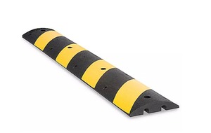 lot 6 image: Garvee Professional Quality Speed Bump - 6, Rubber - BlackYellow Retails $210