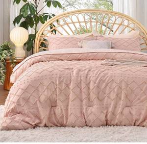 lot 8666 image: Bedsure Queen Comforter Set - Coral Pink Comforter, Boho Tufted Distressed Vintage Bedding for Kids, 3 Pieces Farmhouse-Style Bed Set for All Seasons, Fluffy Soft Bedding with 2 Pillow Shams