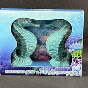 lot 6 image: NIB Seahorse Ceramic Salt and Pepper Shakers Set