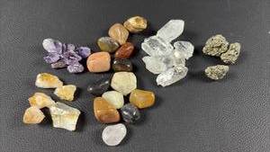 lot 15 image: Geologic Specimen Collection Polished and Rough.