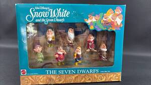 lot 22 image: $$ Mattel Walt Disney Snow White & The Seven Dwarfs- Dwarf Play Figures