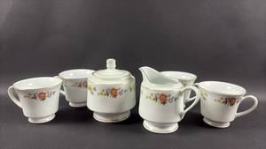 lot 50 image: Gorgeous Dynasty China Dalian Pattern (4) Tea Cups, Creamer and Sugar Bowl