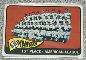 lot 37 image: 1965 Topps Baseball Card #513 - New York Yankees Team
