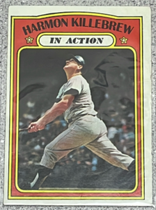 lot 90 image: 1972 Topps Baseball Card #52 - Harmon Killebrew In Action