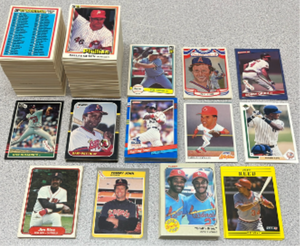 lot 216 image: Mixed lot of nearly 500 1981-1991 Donruss, Fleer, Score and Upper Deck Baseball Cards.