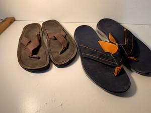 lot 1 image: Mens Flip Flop Sandals Collection - Two Pairs size 10