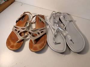 lot 12 image: Womens Decorative Summer Sandals Lot Size 11 and9