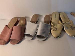 lot 22 image: Womens Designer Slide Sandals Collection Size 9