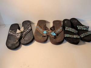 lot 65 image: Womens Embellished Flip Flop Sandal Collection