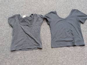 lot 91 image: Express Womens Short Sleeve T-Shirts Bundle Size L