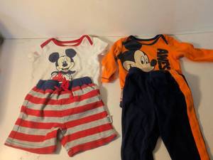 lot 101 image: Disney Mickey Mouse Baby Boy Outfit Set Size 3-6