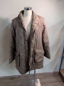 lot 118 image: Brown Quilted Winter Coat