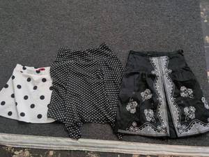 lot 131 image: Womens Mixed Pattern Skirt Bundle - Polka Dot and Embroidered Styles Size 8 and L
