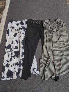 lot 138 image: Womens Clothing Bundle - 3 Dresses Mixed Patterns