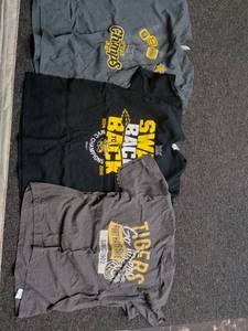 lot 141 image: Fort Hays State University Tigers T-Shirt Collection Size L