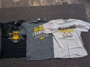 lot 142 image: College Basketball Championship T-Shirt Collection - Wichita State and Missouri Valley Size L