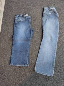 lot 145 image: Womens Denim Jeans Lot - Two Pairs Mixed Brands Size 1231 and 12