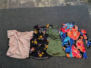 lot 156 image: Mixed Womens Clothing Lot - Tops and Dresses Size L