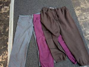 lot 162 image: Womens Fruit of the Loom Sweatpants Bundle Size 3X