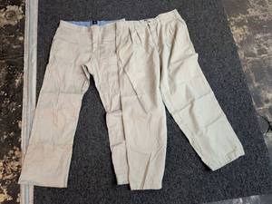 lot 163 image: Mens Khaki Chino Pants Bundle - Gap and Other Brands