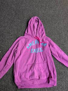 lot 188 image: American Eagle Outfitters Pink Hoodie Size Large
