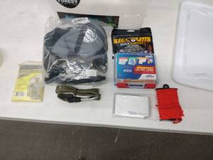 lot 20464 image: Lot of Miscellaneous Camping Supplies