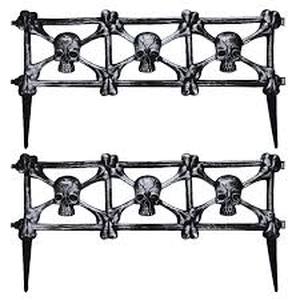 lot 20459 image: FSSTAM Interlocking Plastic Skull Fence - 5 Pc