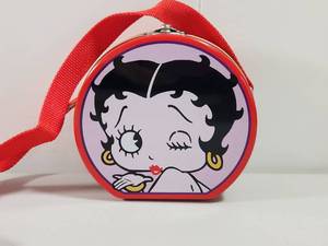 lot 119 image: Betty Boop Film Strip Collectible Tin Lunch Box with Handle