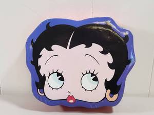 lot 121 image: Betty Boop Souvenir Activity Set with Art Supplies