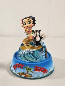 lot 127 image: Betty Boop Surfboard Betty Limited Edition Sculpture Franklin Mint