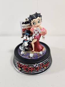 lot 131 image: Betty Boop Broadway Betty Limited Edition Figurine Franklin Mint