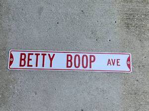 lot 141 image: Betty Boop Ave Metal Street Sign 36