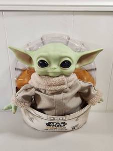 lot 188 image: Star Wars The Mandalorian The Child Baby Yoda 11-Inch Plush Figure