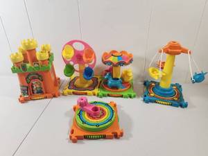 lot 248 image: Vintage Tottle Toddle Tots Treehouse Amusement Park&nbsp