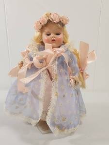 lot 258 image: Vogue Ginny Doll in Blue Floral Dress with Flower Crown