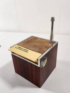 lot 279 image: Realistic Weatheradio Model 12-181B Weather Radio