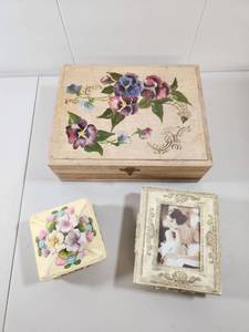 lot 284 image: Decorative Floral Trinket Box Collection&nbsp