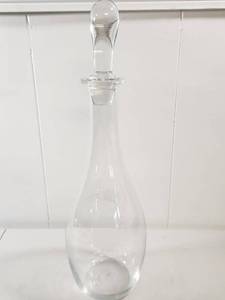 lot 300 image: Crystal Glass Wine Decanter with Etched Floral Design