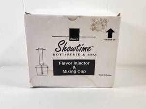 lot 319 image: Ronco Showtime Rotisserie BBQ Flavor Injector and Mixing Cup Set