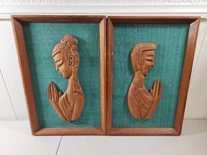 lot 350 image: Carved Wood Praying Figures Framed Wall Art Set