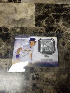 lot 542 image: 2021 Topps Commemorative 70th Anniversary Patch Robin Yount Milwaukee Brewers Baseball Card