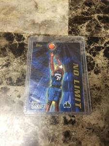 lot 563 image: 2000 Topps Kevin Garnett Minnesota Timberwolves Basketball Card