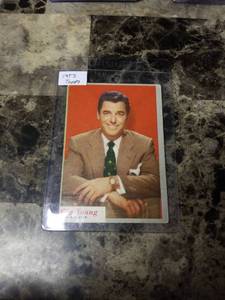 lot 573 image: 1953 Topps Gig Young Trading Card
