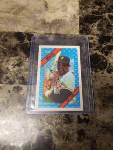 lot 595 image: 1972 Xograph Willie Mays San Francisco Giants Baseball Card