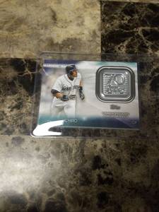 lot 607 image: 2021 Topps Commemorative 70th Anniversary Patch Ichiro Suzuki Seattle Mariners Baseball Card
