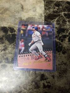 lot 616 image: 1999 Fleer Ultra Mark McGwire St. Louis Cardinals Baseball Card