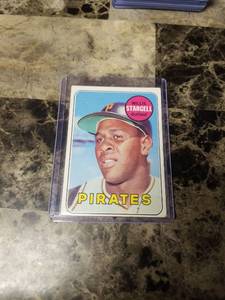 lot 620 image: 1969 Topps Willie Stargell Pittsburgh Pirates Baseball Card