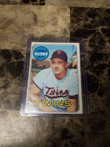 lot 630 image: 1969 Topps Harmon Killebrew Minnesota Twins Baseball Card