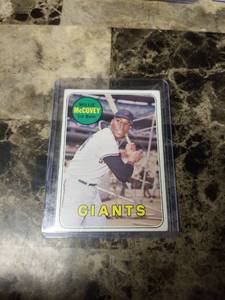 lot 631 image: 1969 Topps Willie McCovey San Francisco Giants Baseball Card